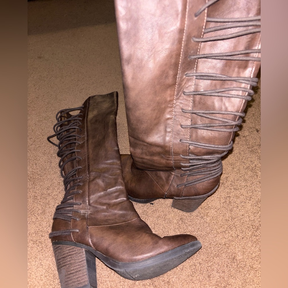 Brown Lace-Up Knee-High Boots